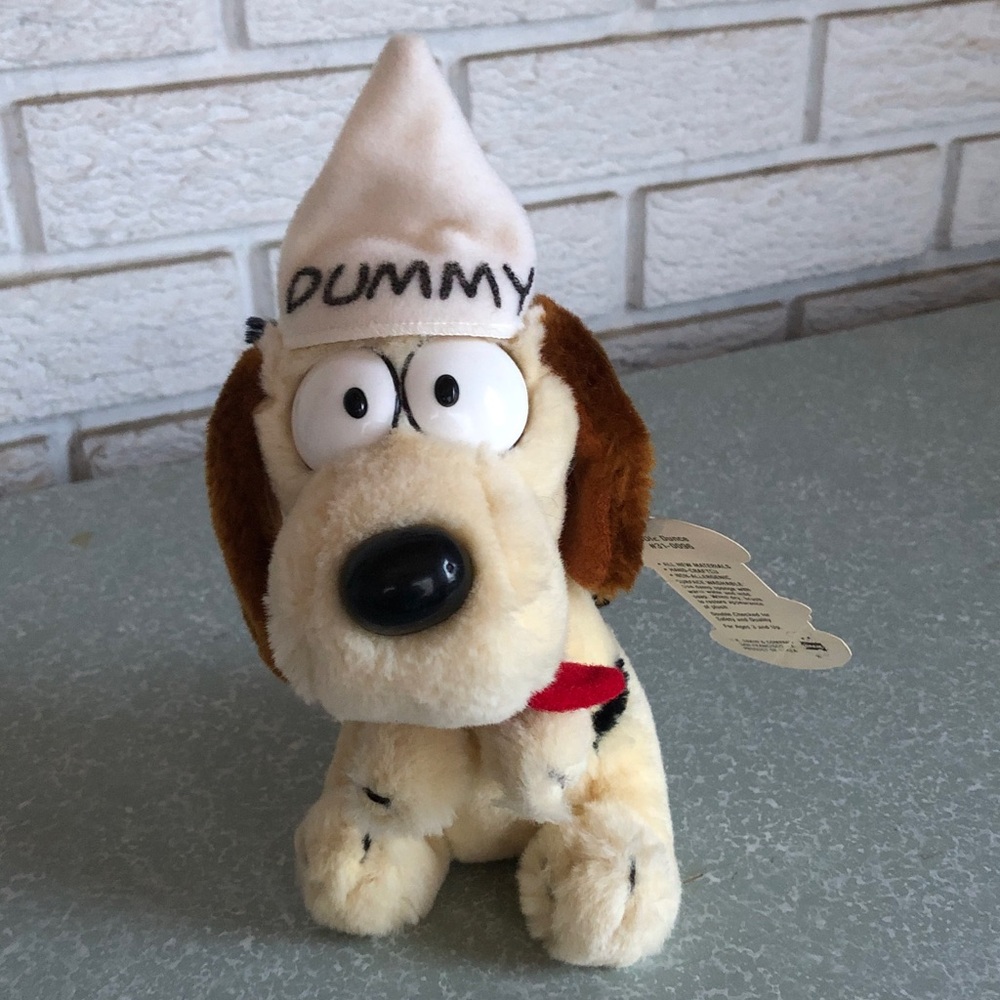 Vintage Garfield Dunce Cap “Dummy” Odie dog plush toy 1978, 1983